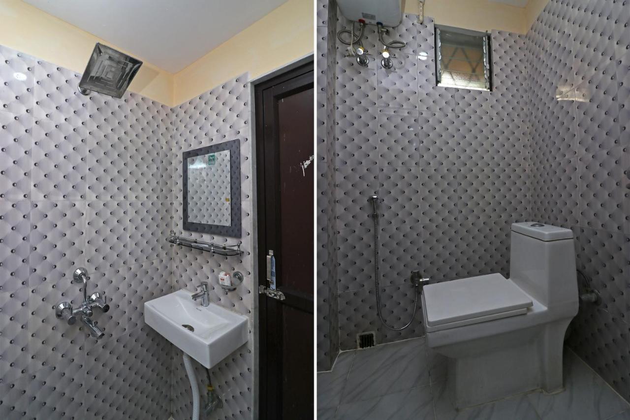 Oyo Flagship 16209 Hotel Ambar Palace Bara Bazar Екстер'єр фото