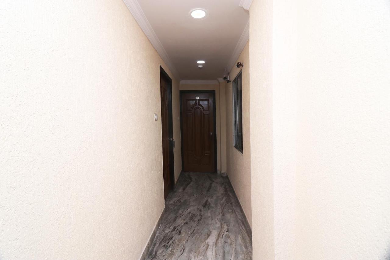 Oyo Flagship 16209 Hotel Ambar Palace Bara Bazar Екстер'єр фото